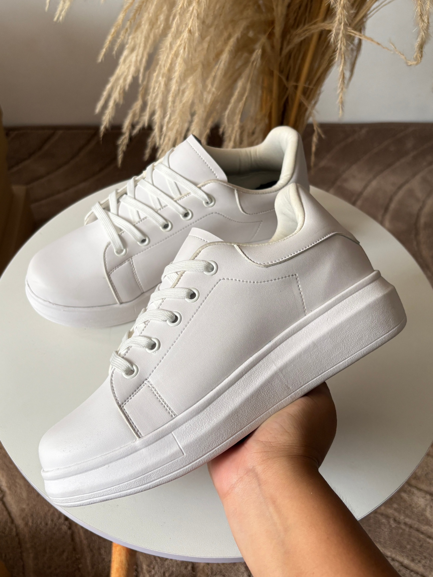 Gala White