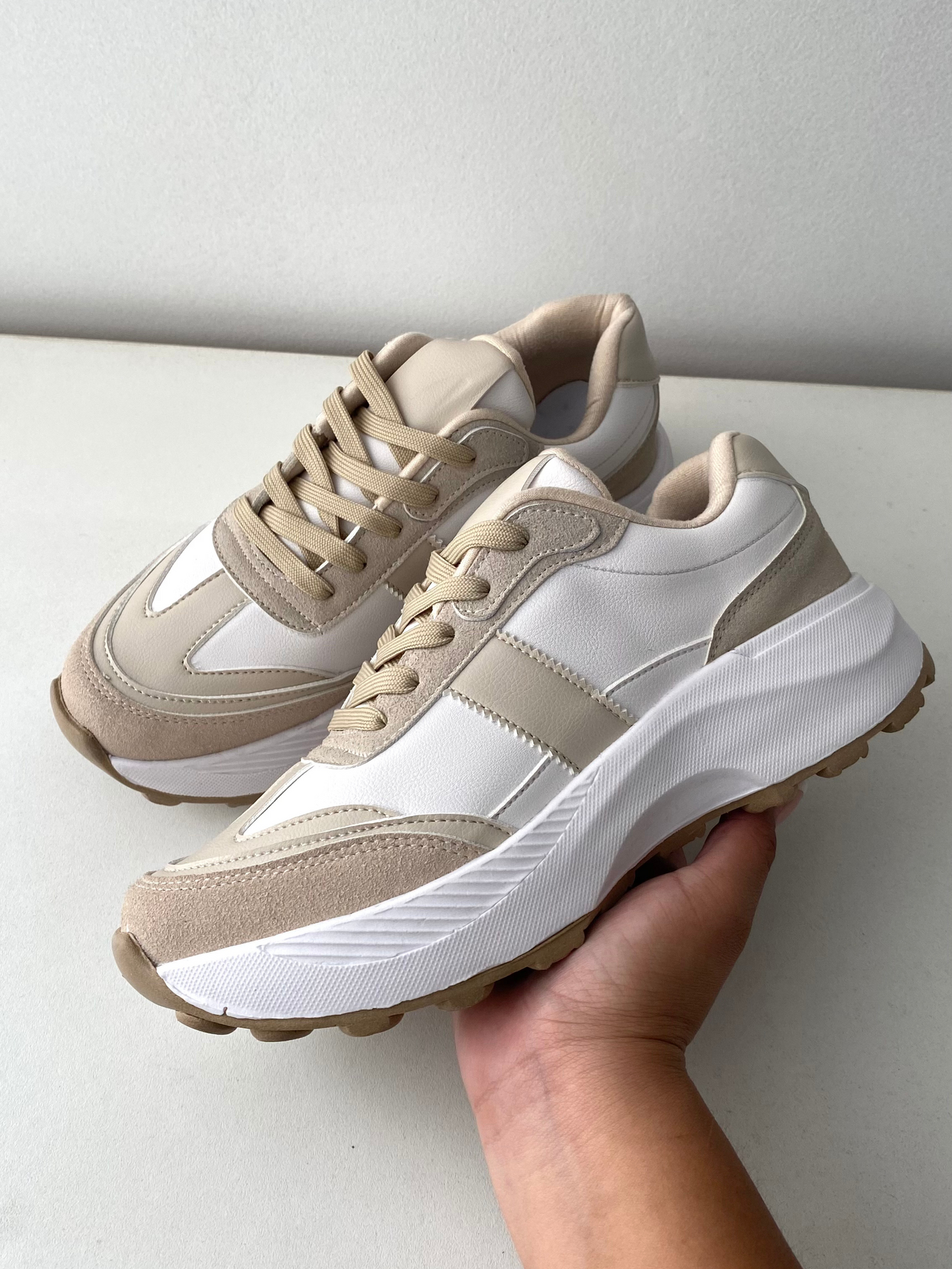 Zapatillas Emma Beige