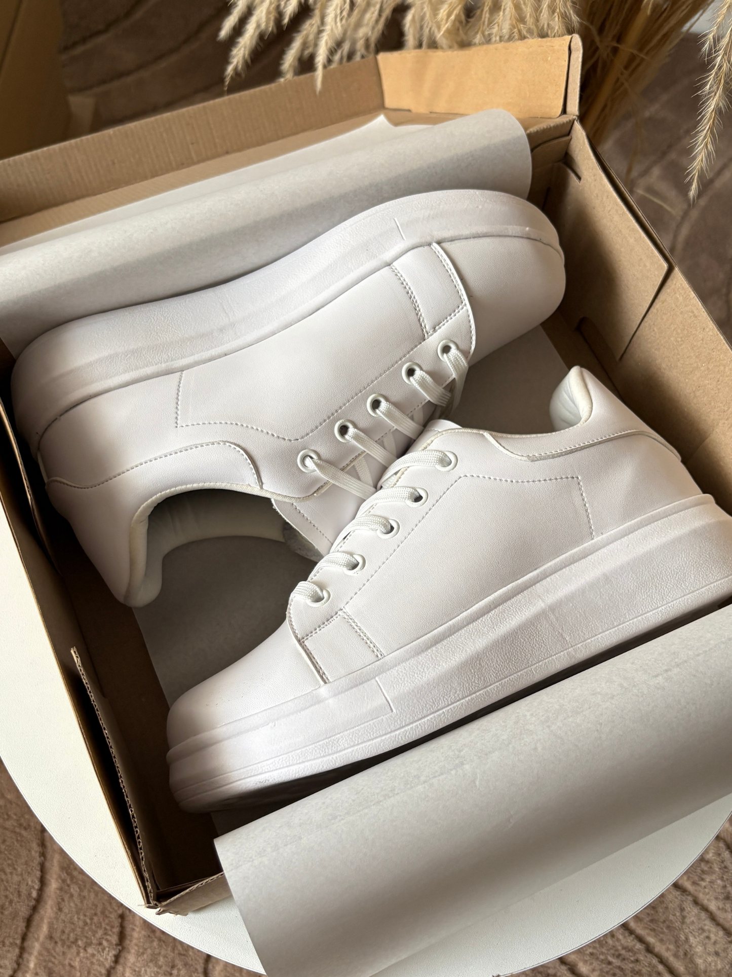 Gala White